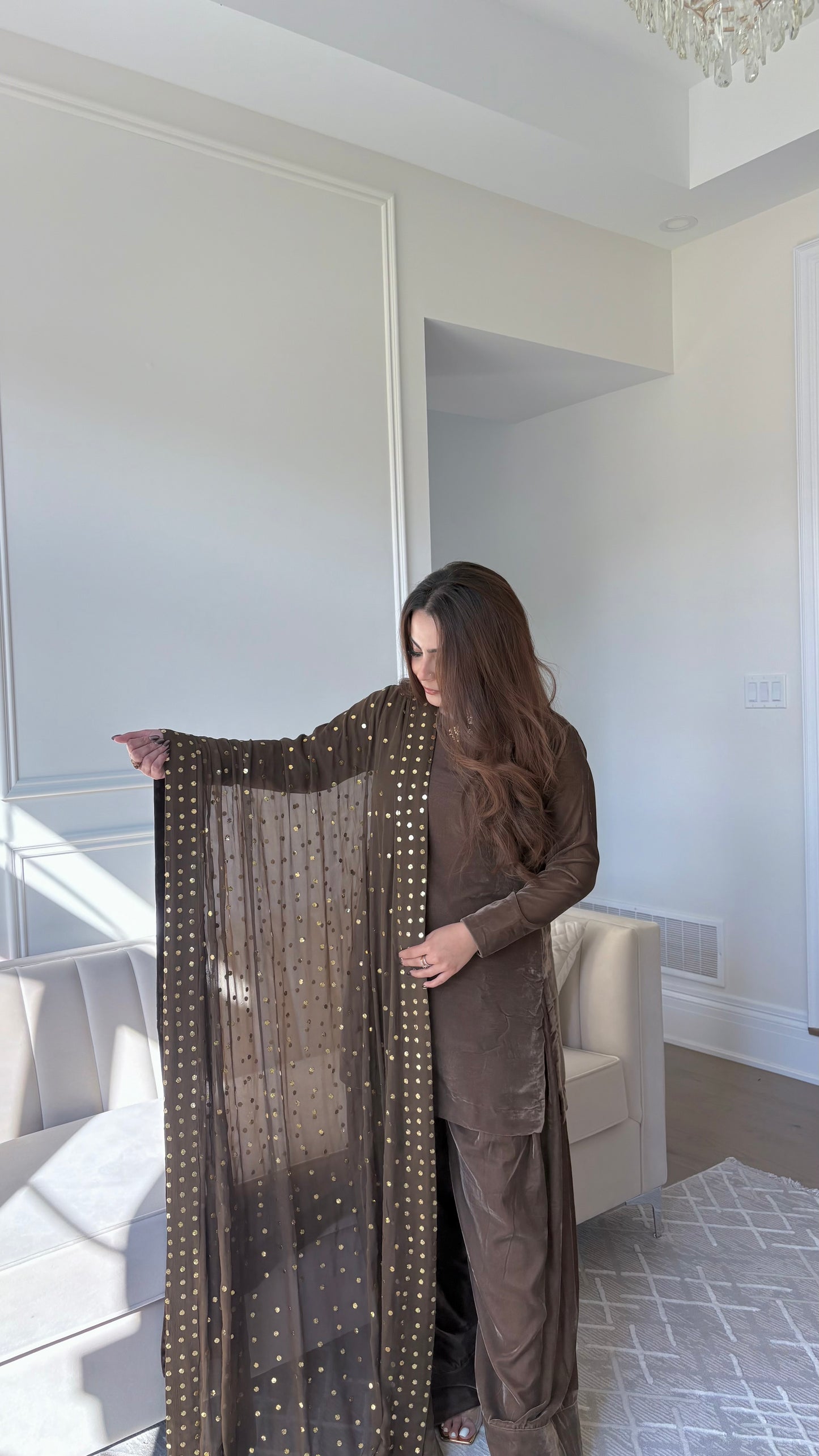 Sarina Farshi Shalwar