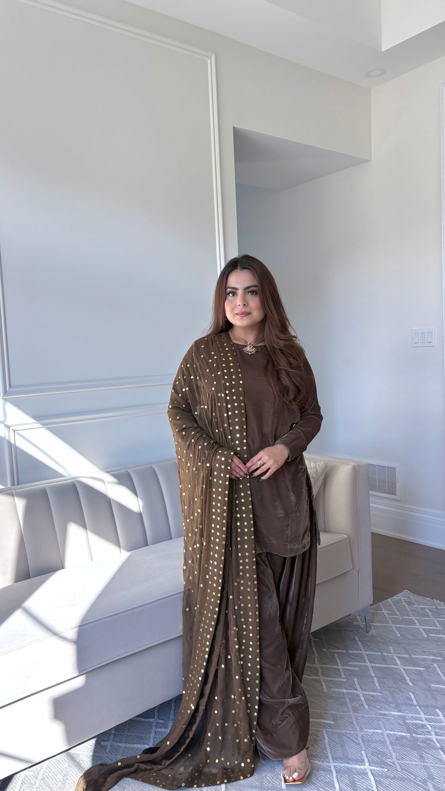 Sarina Farshi Shalwar