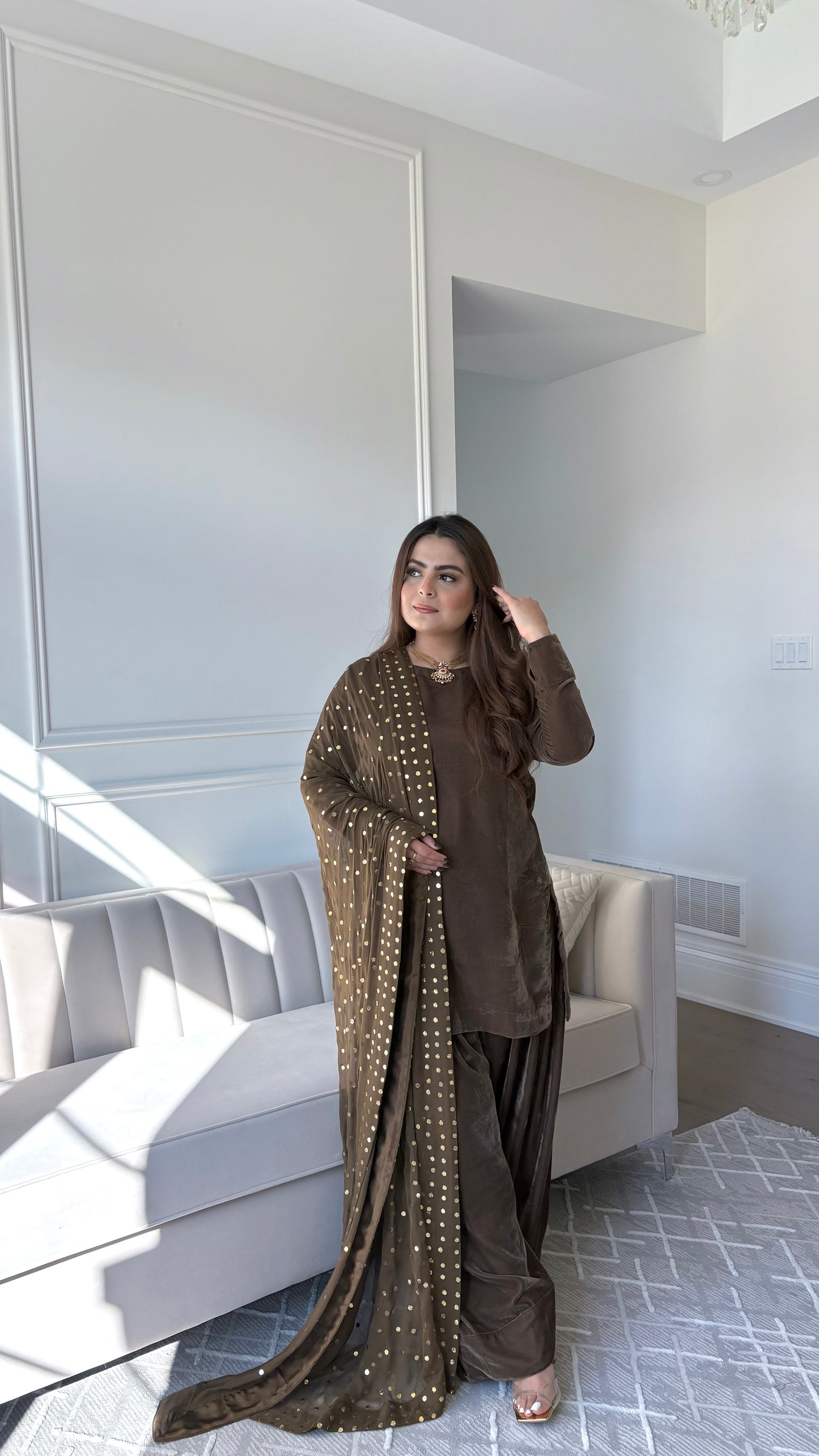Sarina Farshi Shalwar