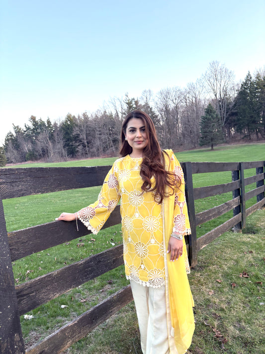 Butter yellow soiree